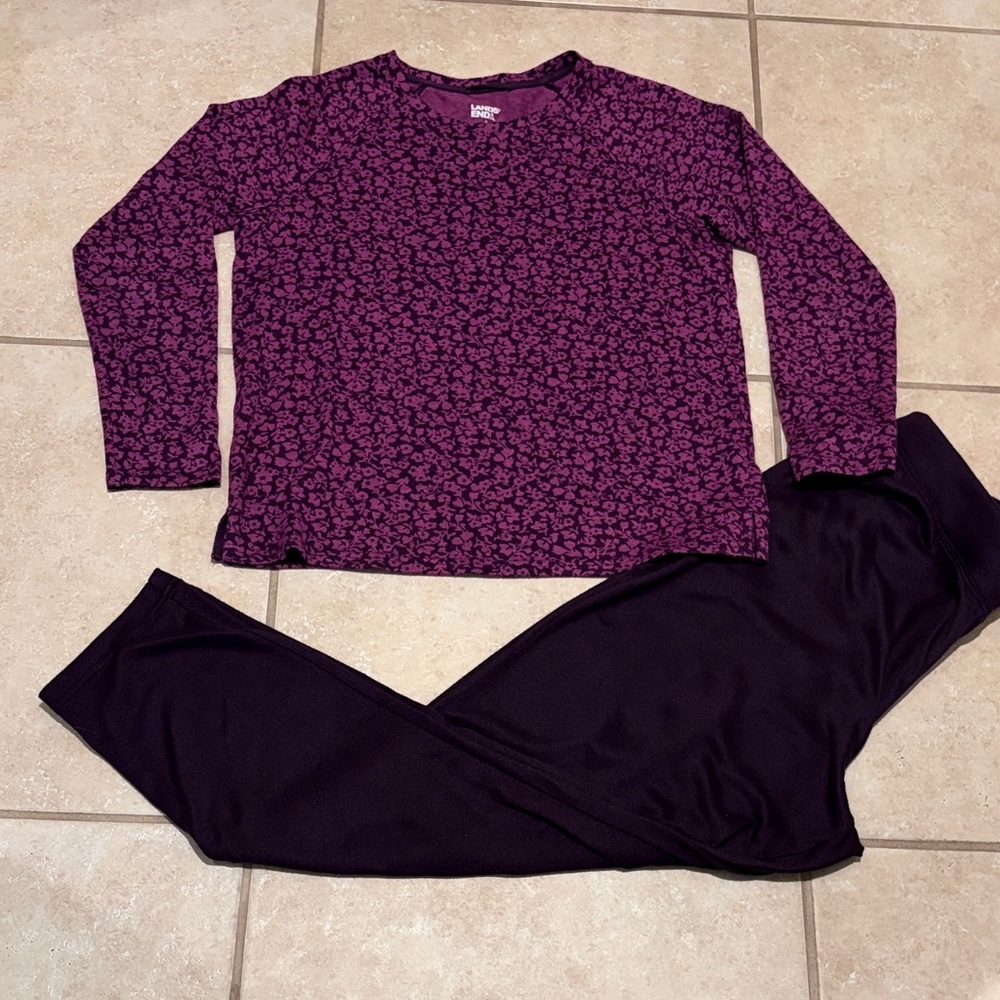 Lands’ End Pajama Sleepwear Set Size S  w/ Long sleeves & Long pants